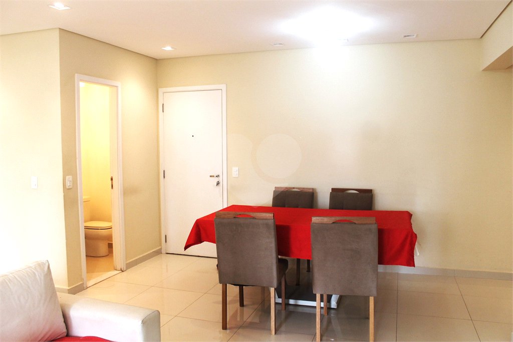 Apartamento à venda com 3 suítes em Vila Gilda, Santo André, SP