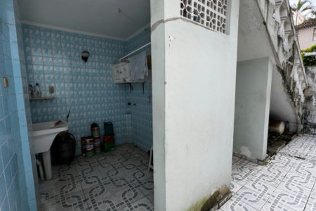 Casa dos Sonhos no Canal 6 – Piscina, Privacidade e 450m² de Terreno