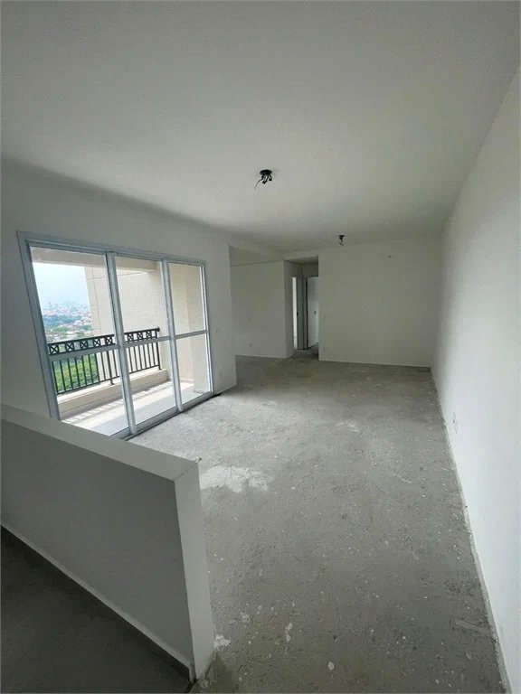 Apartamento à venda com 3 quartos, sendo 1 suíte, em Vila Suzana, São Paulo, SP