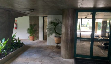 Apartamento à venda com 3 quartos, sendo 1 suíte,  em Jardim Paulista, São Paulo, SP