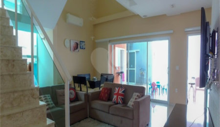 Casa à venda com 3 quartos, sendo 1 suíte,  no condomínio Belvedere 2, Votorantim - SP