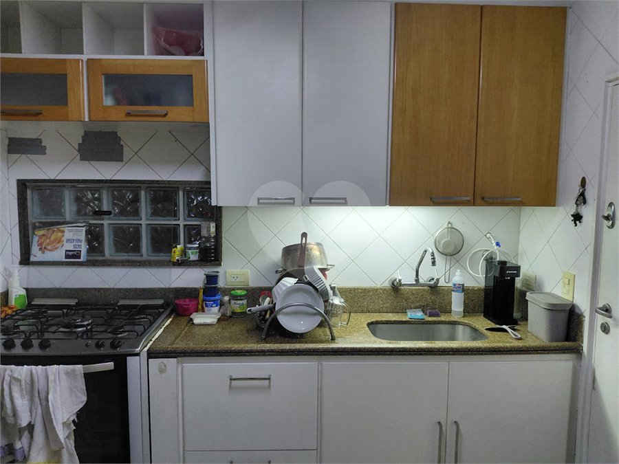 Apartamento para alugar com 3 quartos, sendo 1 suíte, em Cerqueira César, São Paulo, SP
