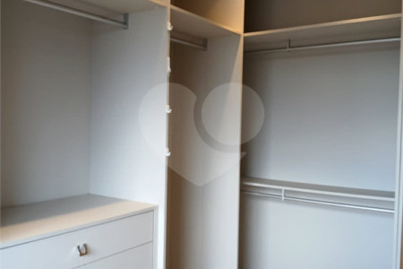 Apartamento à venda com 4 suítes em Anhangabaú, Jundiaí, SP