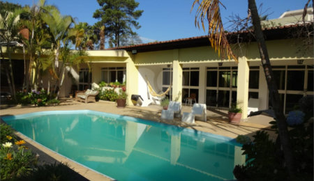 Casa à venda com 5 quartos, sendo 2 suítes,  em Vila Oliveira, Mogi das Cruzes, SP