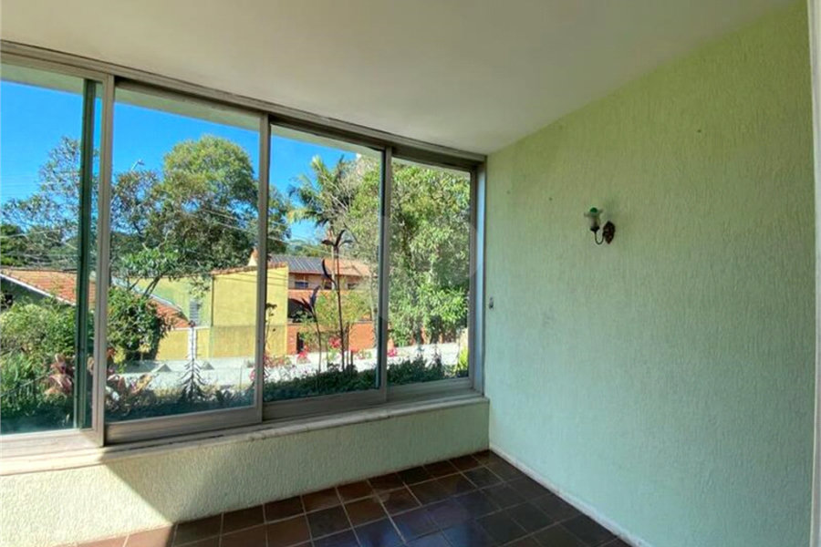 Casa Térrea à venda com 4 quartos, sendo 2 suítes, em Jardim Floresta, São Paulo, SP