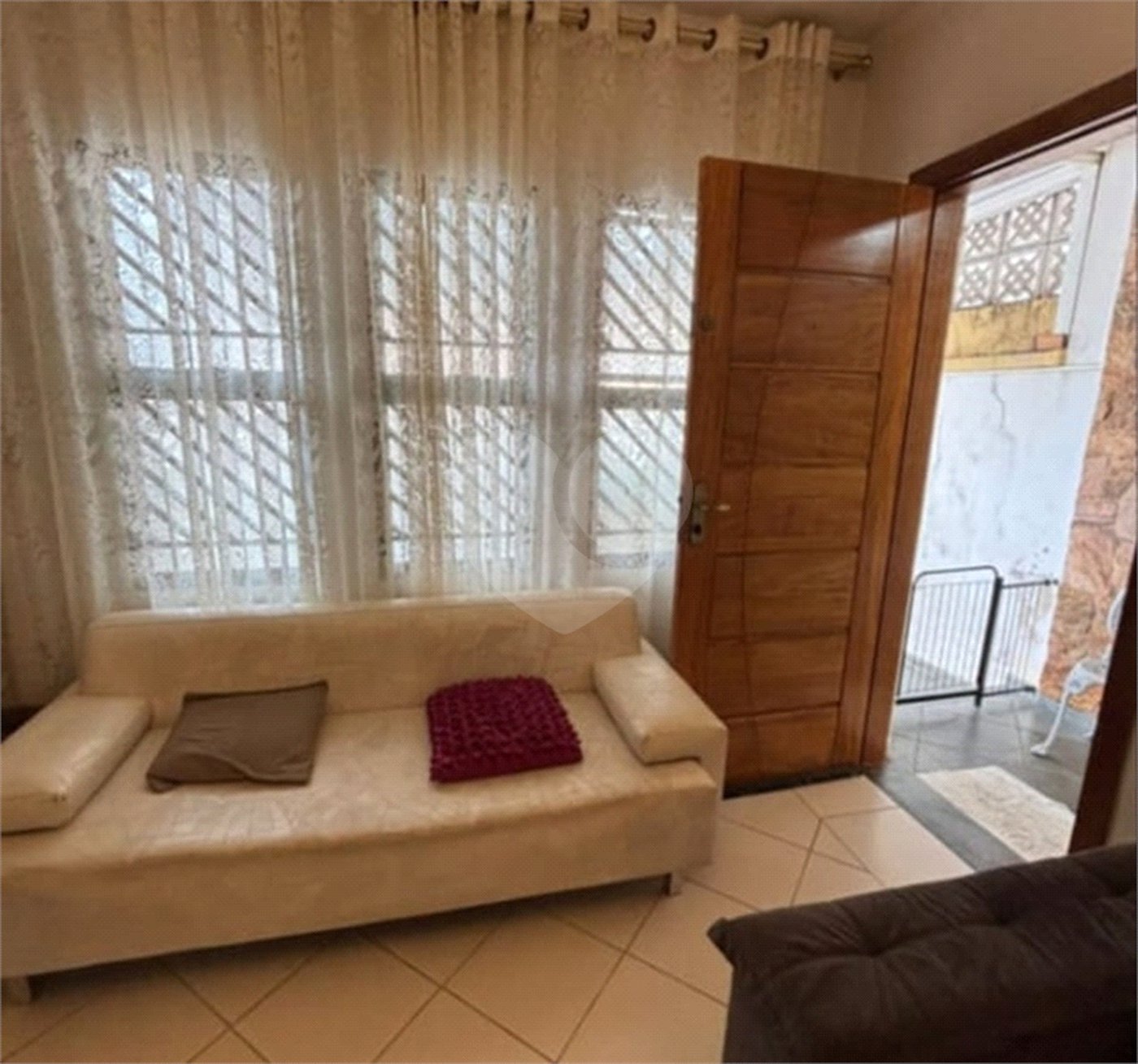 Casa à venda com 3 quartos, sendo 1 suíte, em Jardim Gopoúva, Guarulhos, SP