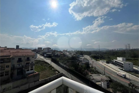 Apartamento à venda ou para alugar com 4 quartos, sendo 2 suítes, em Vila Oliveira, Mogi das Cruzes, SP
