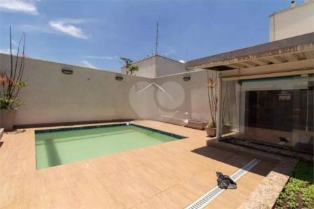 Cobertura à venda ou para alugar com 3 quartos, sendo 1 suíte,  em Vila Clementino, São Paulo, SP