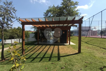 Casa à venda com 3 quartos, sendo 1 suíte,  no condomínio Ipes 2, Tatuí - SP