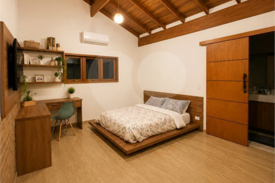 Casa Térrea à venda com 3 quartos, sendo 2 suítes,  em Luiz Fagundes, Mairiporã, SP