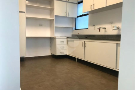 Apartamento à venda ou para alugar com 3 quartos, sendo 1 suíte, em Itaim Bibi, São Paulo, SP