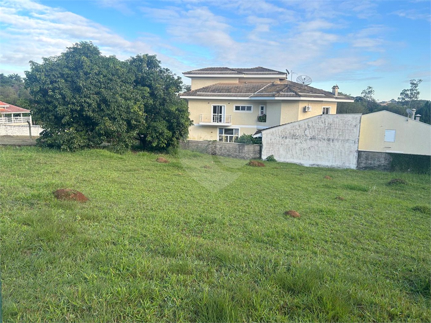 Terreno à venda no condomínio São Joaquim, Vinhedo - SP