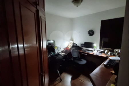 Apartamento à venda com 3 quartos, sendo 1 suíte, em Indianópolis, São Paulo, SP