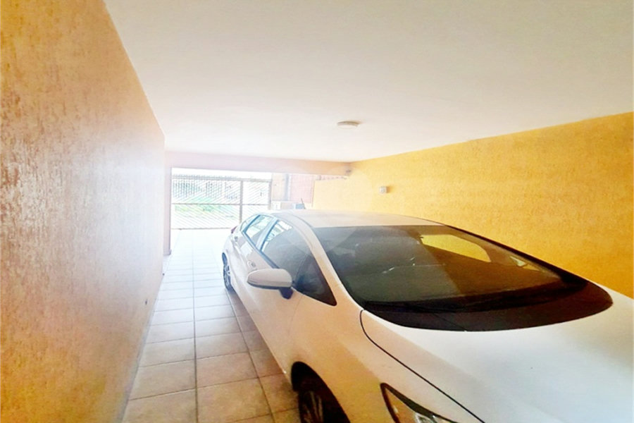 Casa à venda com 4 quartos em Jardim Almeida Prado, Guarulhos, SP