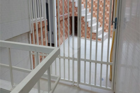 Sobrado à venda com 3 quartos, sendo 2 suítes, em Vila Paulicéia, São Paulo, SP
