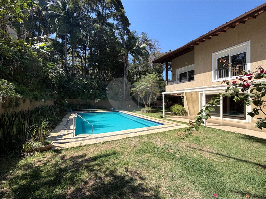 Casa à venda ou para alugar com 4 quartos, sendo 3 suítes, em Alto da Boa Vista, São Paulo, SP