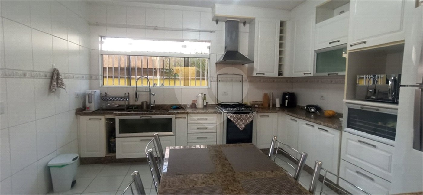 Sobrado à venda com 3 suítes em Vila Mazzei, São Paulo, SP
