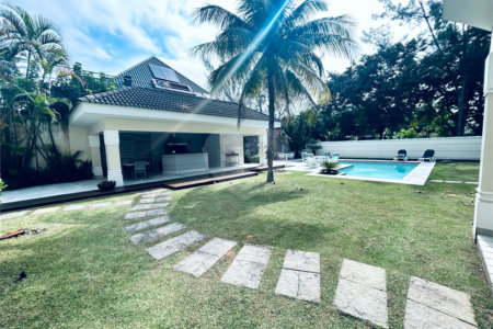 Casa à venda com 8 quartos, sendo 7 suítes, em Barra da Tijuca, Rio de Janeiro, RJ