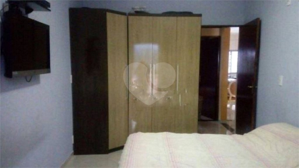 Sobrado à venda com 4 quartos, sendo 1 suíte,  em Tremembé, São Paulo, SP