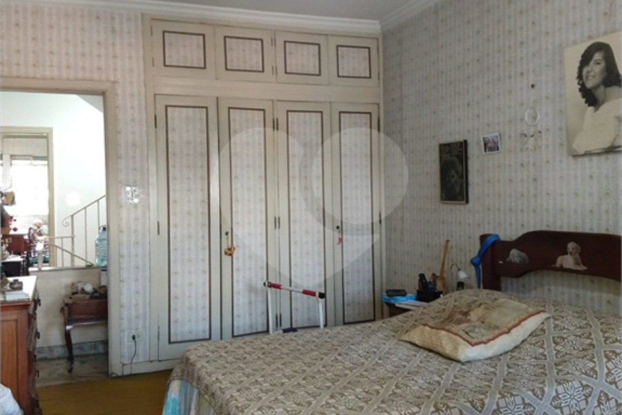 Sobrado à venda com 4 quartos em Sumaré, São Paulo, SP