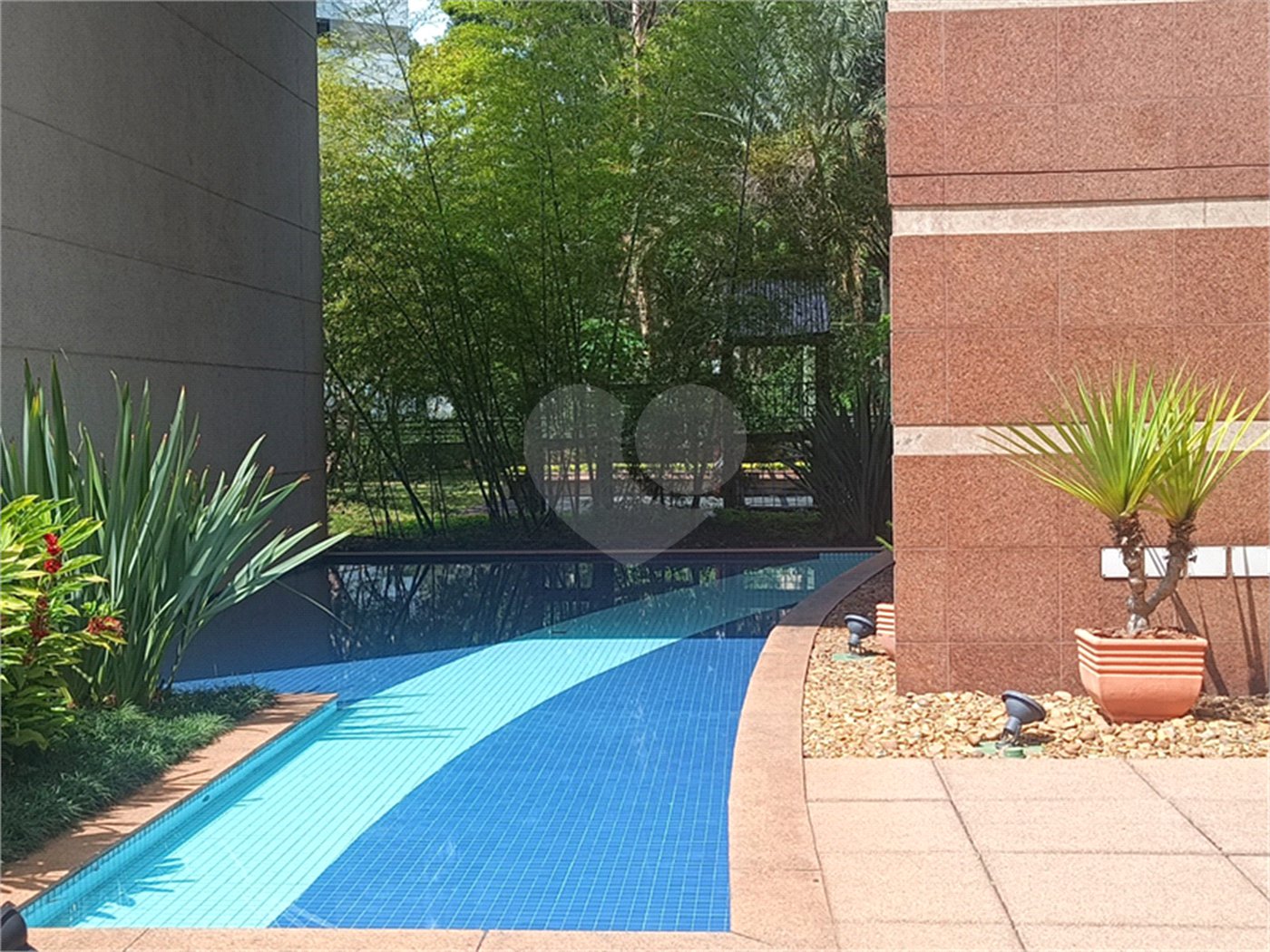 Apartamento à venda com 3 suítes em Vila Suzana, São Paulo, SP