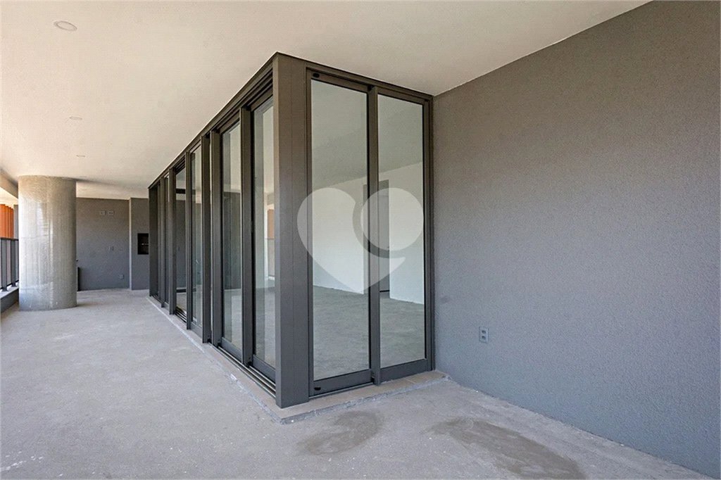 Apartamento à venda com 3 suítes em Campo Belo, São Paulo, SP