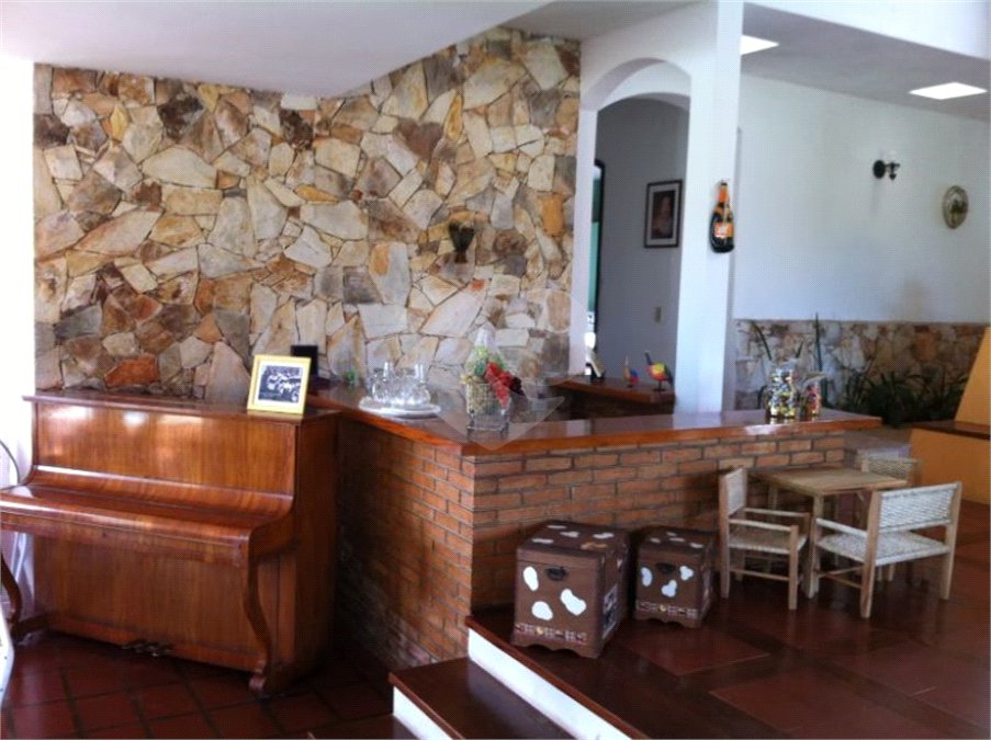 Sítio à venda com 6 quartos, sendo 5 suítes, em Dos Mimis, Piracaia, SP