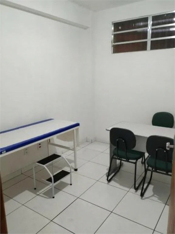 Sobrado à venda com 6 quartos, sendo 2 suítes, em Instituto de Previdência, São Paulo, SP