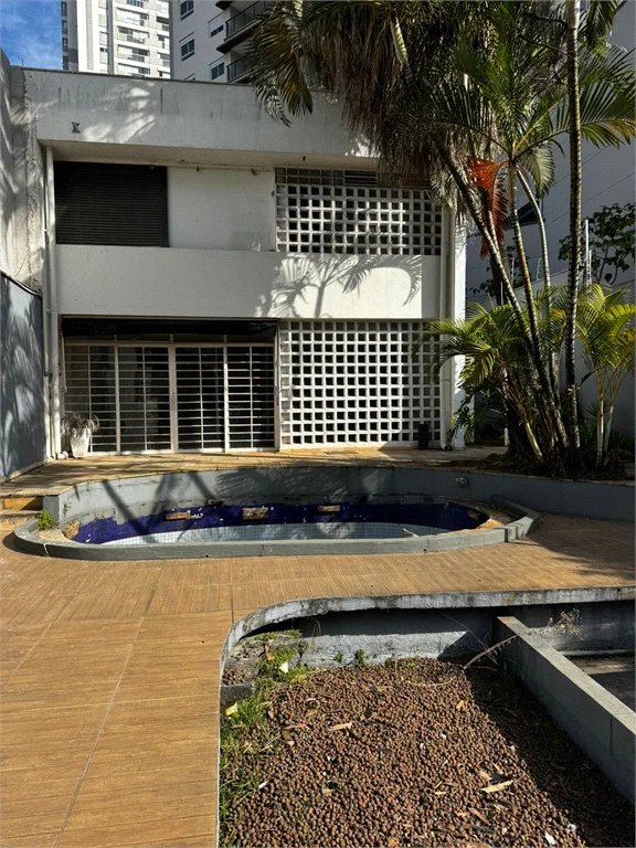 Casa à venda ou para alugar com 4 quartos, sendo 2 suítes, em Vila Andrade, São Paulo, SP