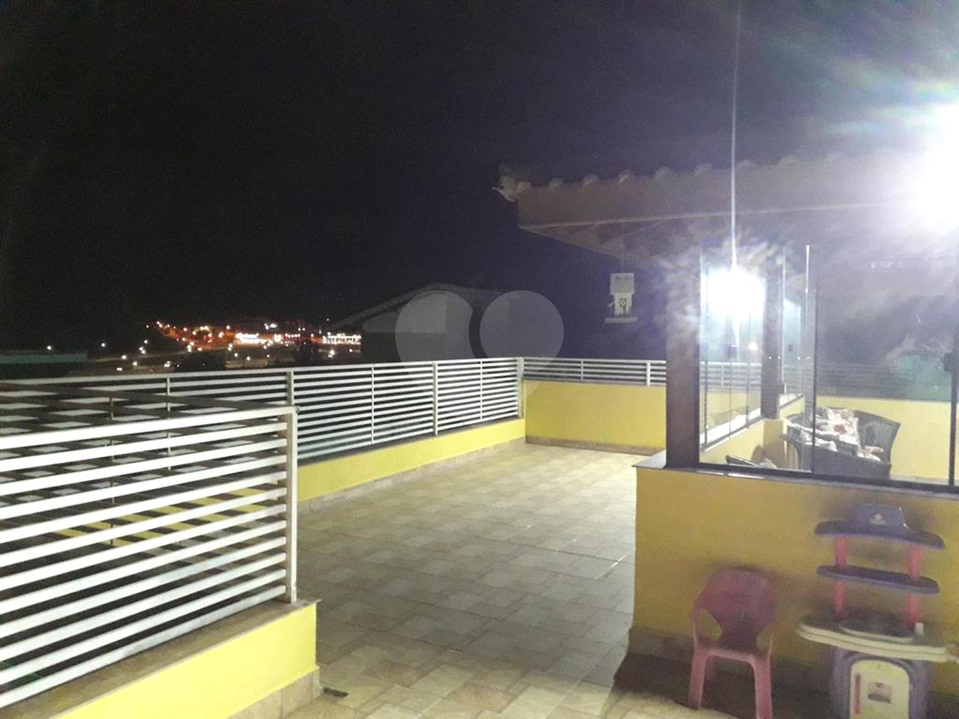 Casa à venda com 8 quartos, sendo 2 suítes,  em Jardim Estância Brasil, Atibaia, SP