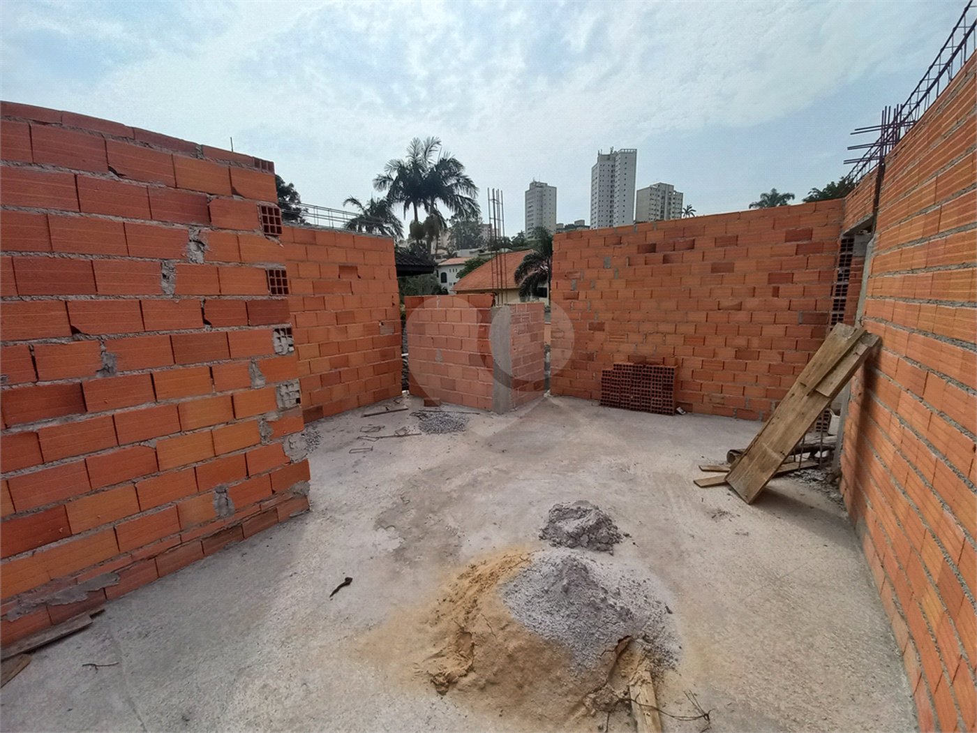 Sobrado à venda com 5 suítes em Jardim Morumbi, São Paulo, SP
