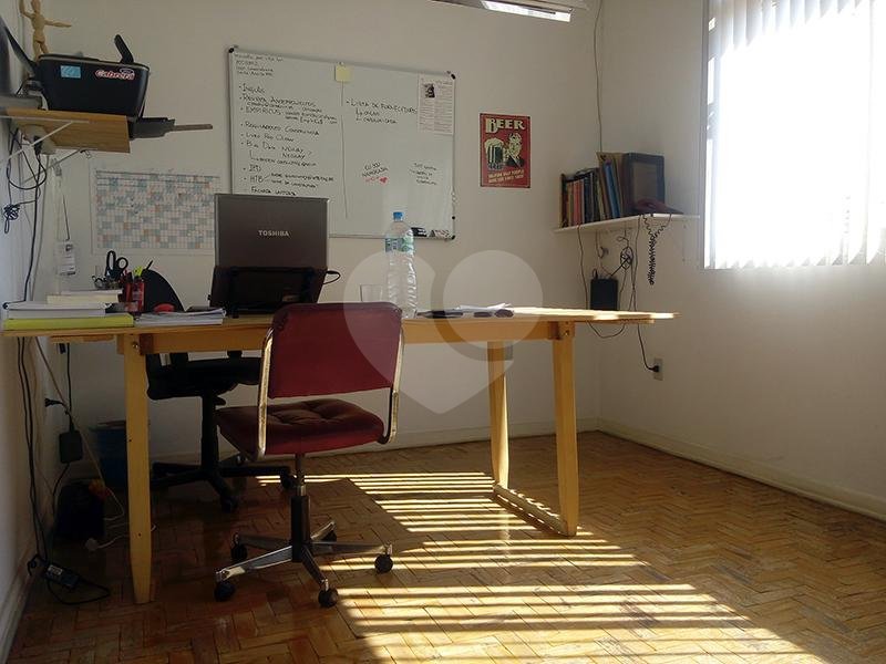 Casa à venda com 5 quartos, sendo 2 suítes, em Santana, São Paulo, SP