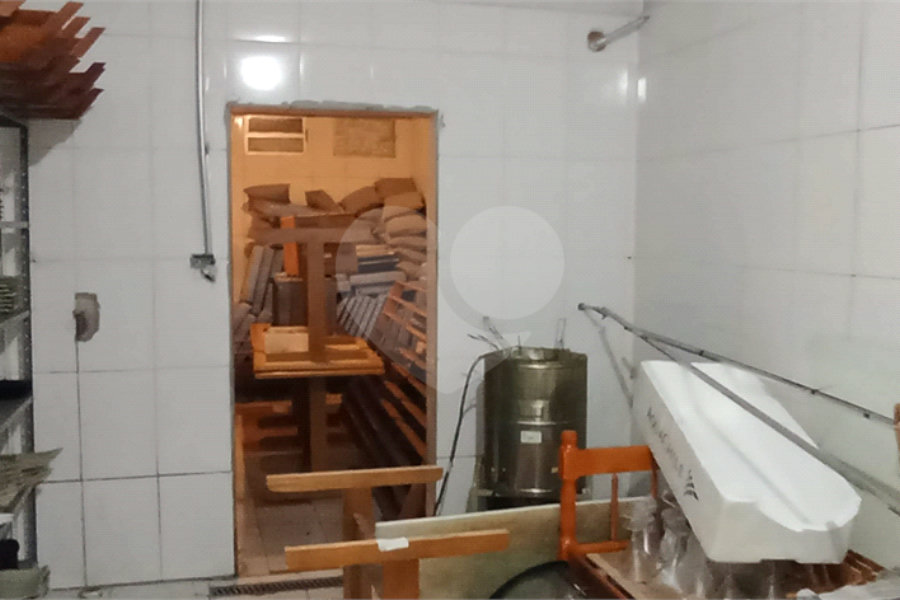 Salão à venda em Tremembé, São Paulo, SP