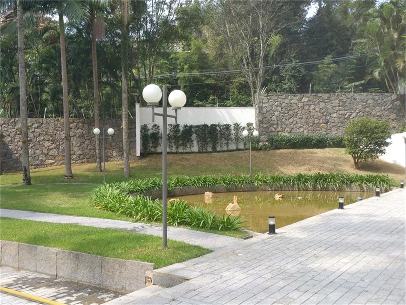 Apartamento à venda ou para alugar com 4 suítes em Vila Suzana, São Paulo, SP