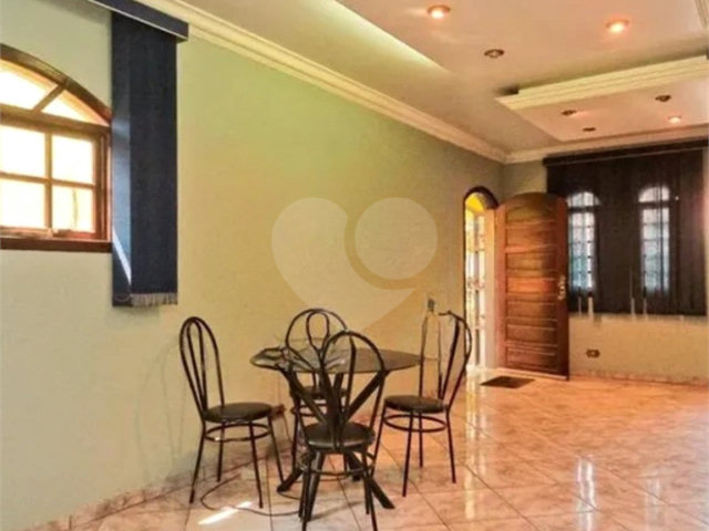 Sobrado à venda com 3 quartos em Vila Bonilha, São Paulo, SP
