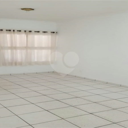 Casa à venda com 4 quartos, sendo 2 suítes,  no condomínio Villagio Colinas do Sol, Sorocaba - SP