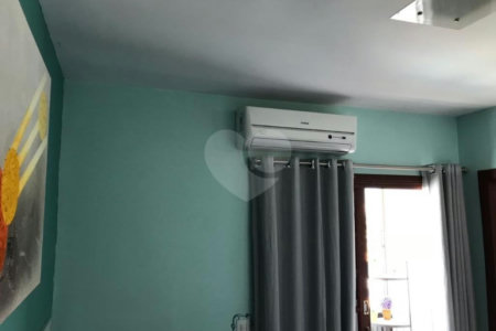 Casa à venda com 3 quartos, sendo 1 suíte, no condomínio Residencial Gabriela, São Paulo - SP