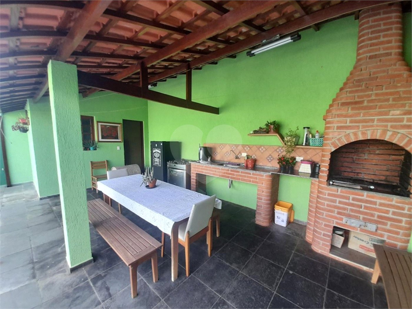 Casa à venda com 3 quartos, sendo 1 suíte,  em Vila Figueira, Suzano, SP