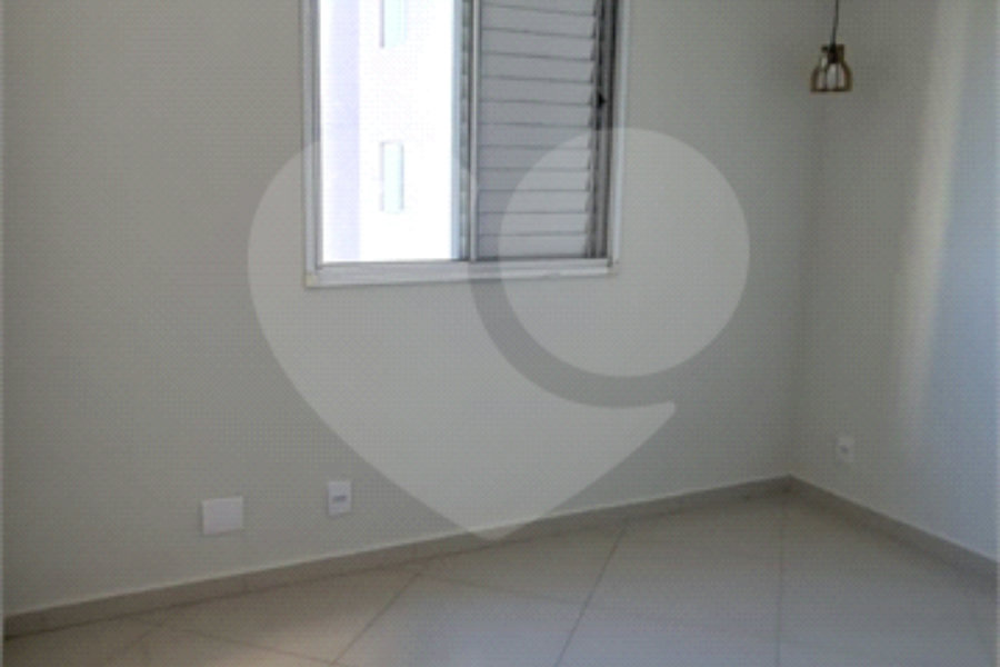 Apartamento à venda com 3 quartos em Vila Talarico, São Paulo, SP