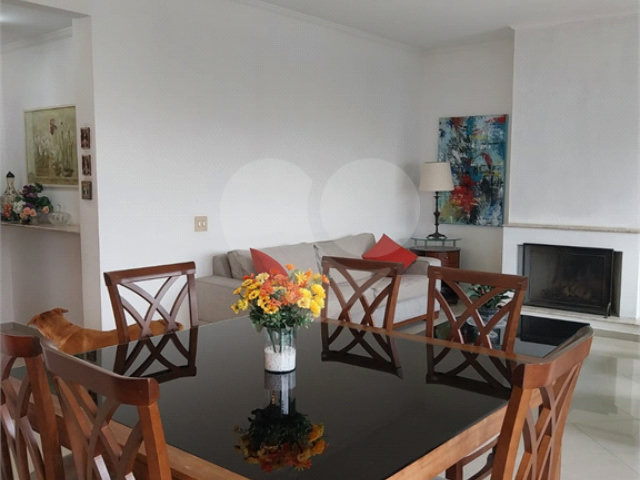 Apartamento à venda com 4 quartos, sendo 1 suíte,  em Alto da Lapa, São Paulo, SP