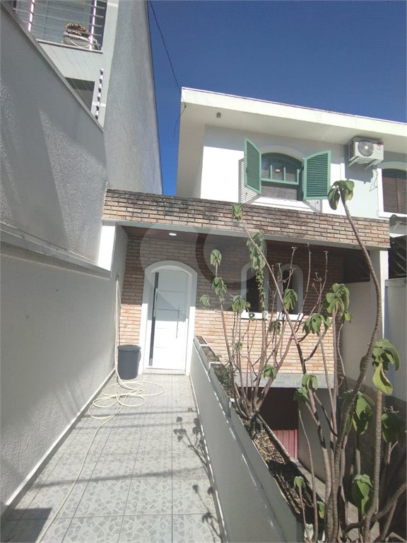 Sobrado à venda com 3 quartos em Vila Irmãos Arnoni, São Paulo, SP