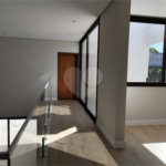 Casa à venda com 3 suítes no condomínio Recanto das Palmas, Vinhedo - SP