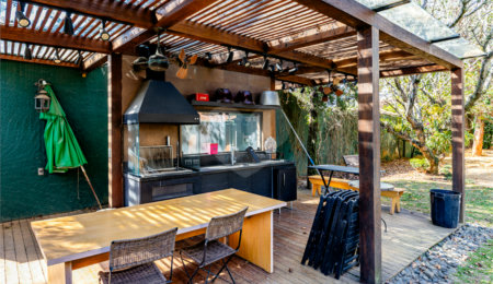 Casa à venda com 3 quartos, sendo 2 suítes,  em Alto da Boa Vista, São Paulo, SP