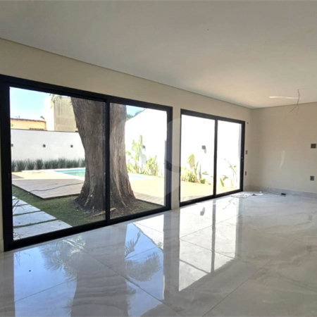 Casa à venda com 4 suítes no condomínio Villa Suiça, São Paulo - SP