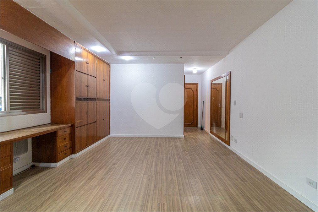 Casa à venda com 4 quartos, sendo 2 suítes, em Ipiranga, São Paulo, SP