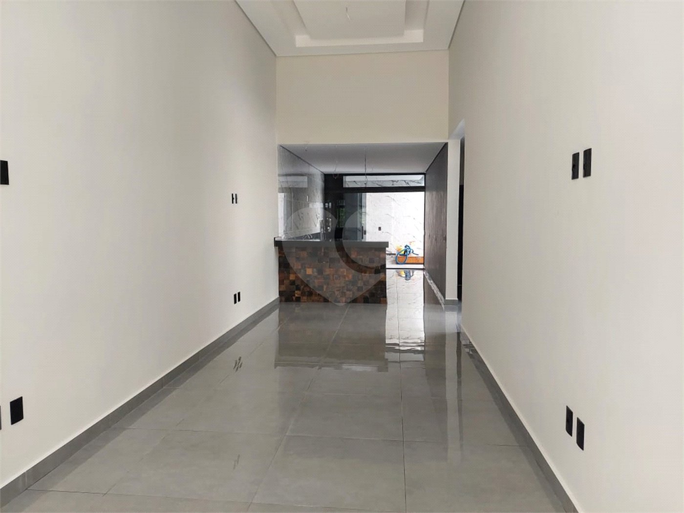 Casa à venda com 3 quartos, sendo 1 suíte, no condomínio Horto Florestal Villagio, Sorocaba - SP