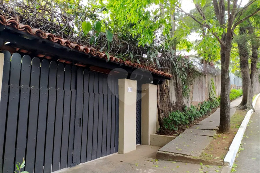 Casa com 4 quartos á venda em Brooklin, São Paulo - SP ou um novo projeto.