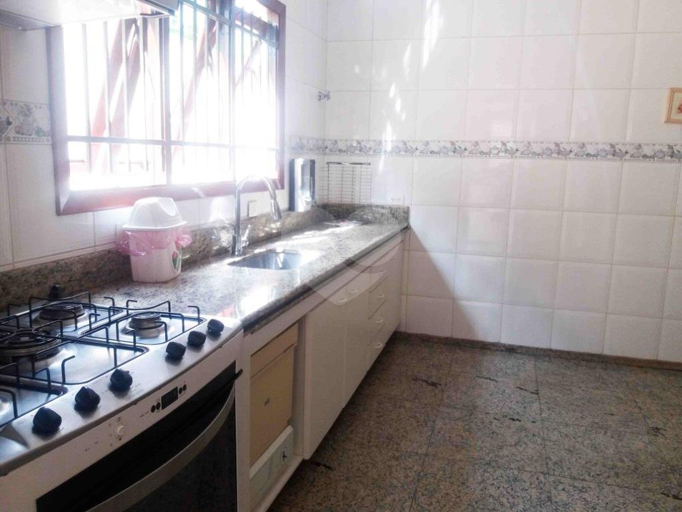 Casa para alugar com 4 quartos, sendo 2 suítes, em Campo Grande, São Paulo, SP