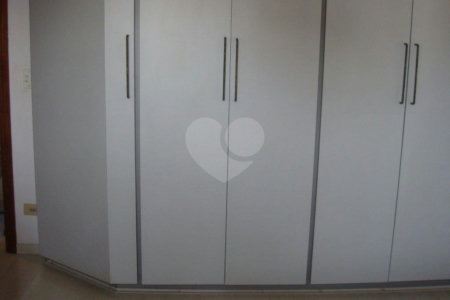 Apartamento à venda com 4 suítes em Vila Andrade, São Paulo, SP