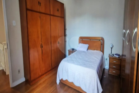Casa com 130m², 2 quartos, à venda no Cambucí